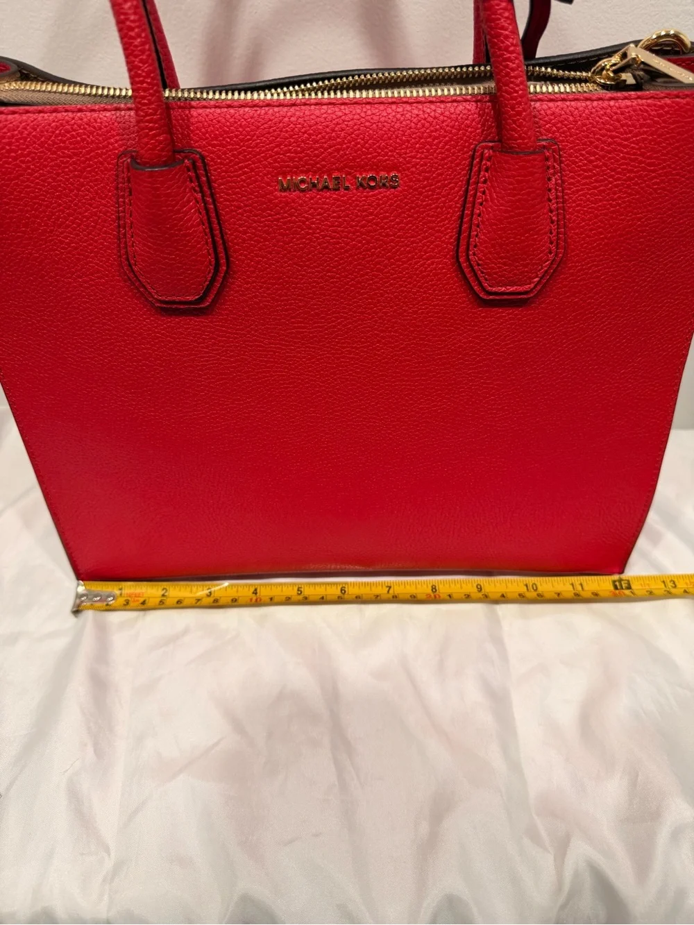 Michael Kors Red Pebbled Leather Tote with Detachable Strap - Picture 4 of 6